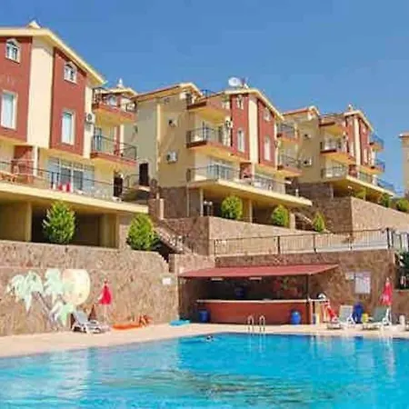 Villa Deniz Manzarali, Havuzlu Ve Bahceli Triplex Kusadasi